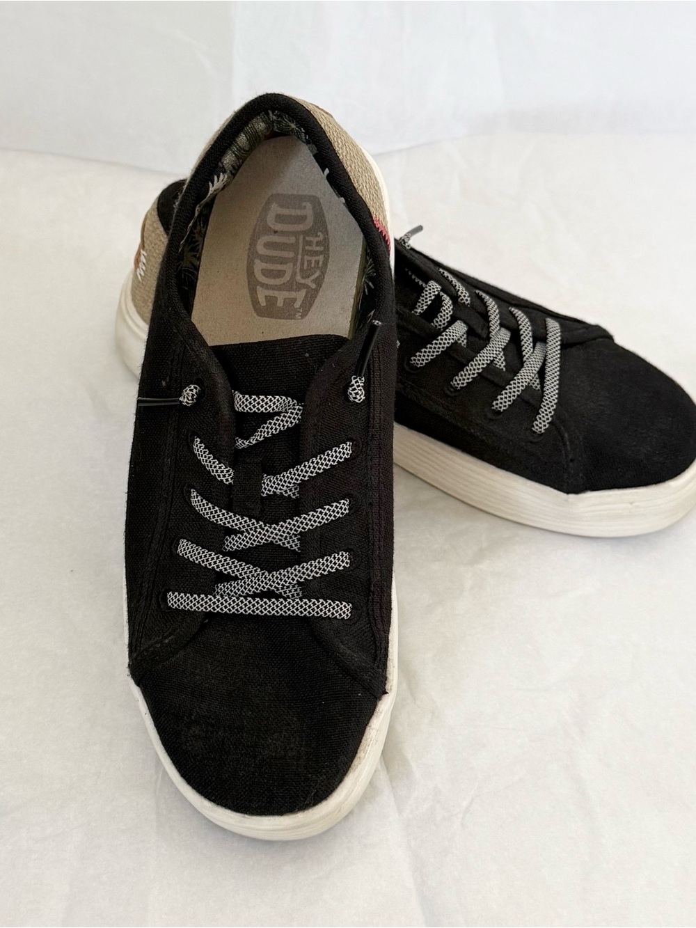 HEYDUDE Trendy Cody Craft Coastal Linen Sneakers Black & Tan – Size 7